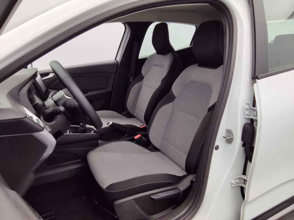 71339_p51 - RENAULT - CLIO - 2025 - photo 15