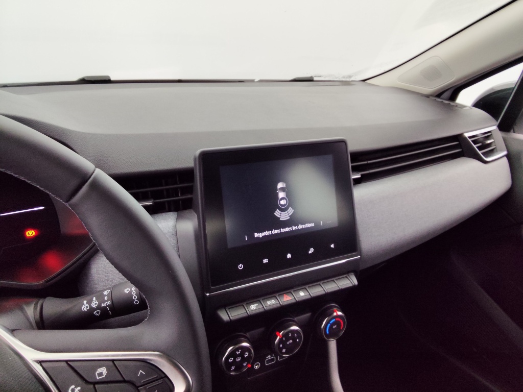 71339_p51 - RENAULT - CLIO - 2025 - photo 6