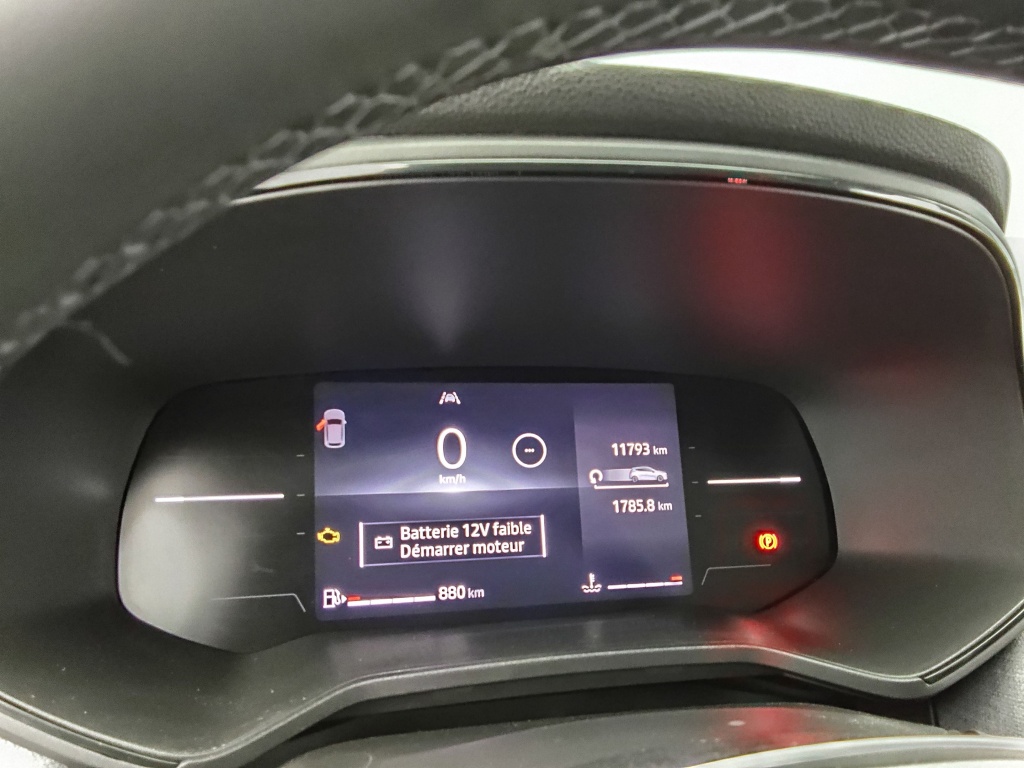 71339_p51 - RENAULT - CLIO - 2025 - photo 9