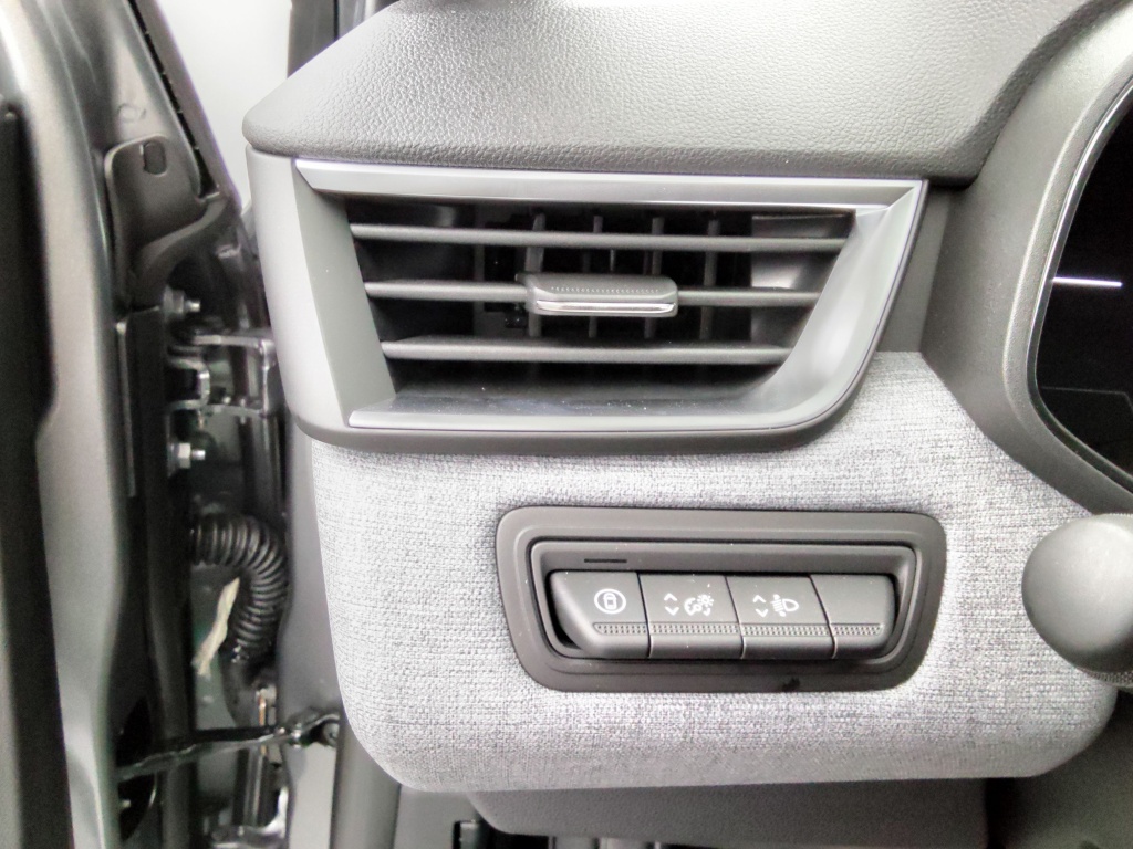 69828_p51 - RENAULT - CLIO - 2025 - photo 7