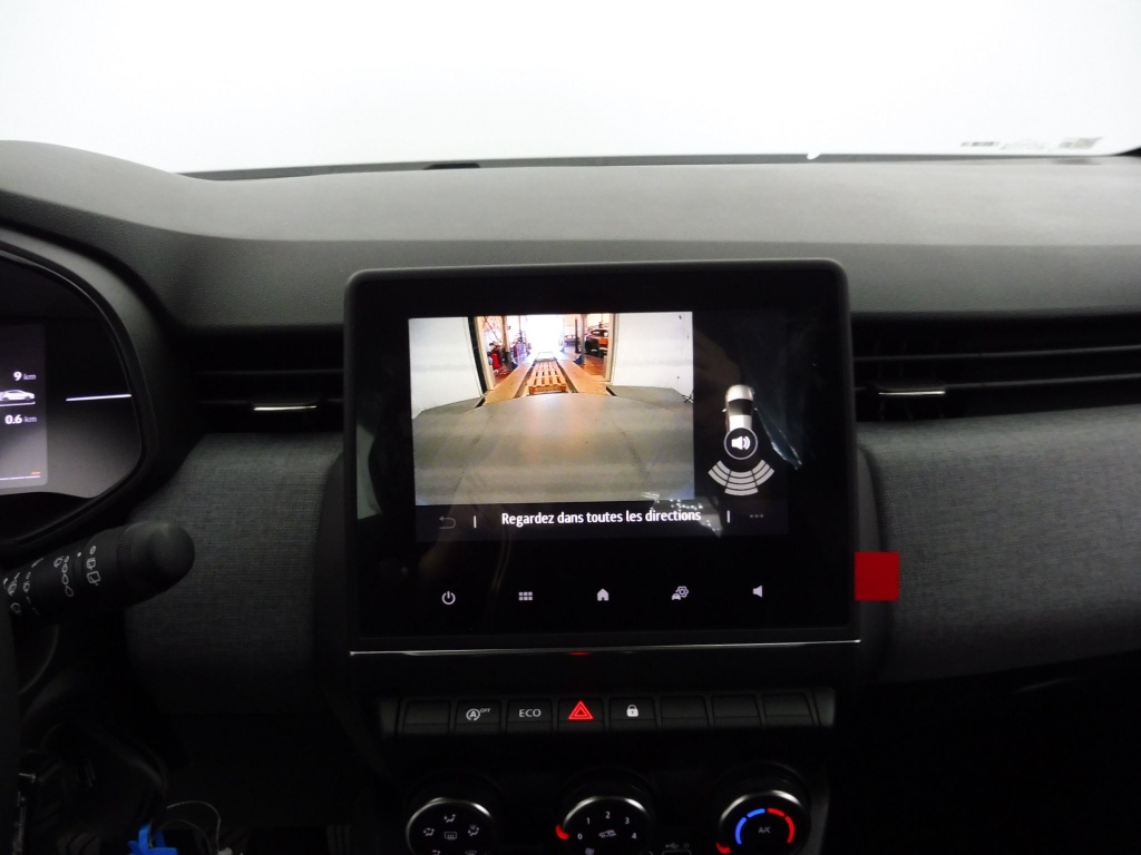 69859_p51 - RENAULT - CLIO - 2025 - photo 6