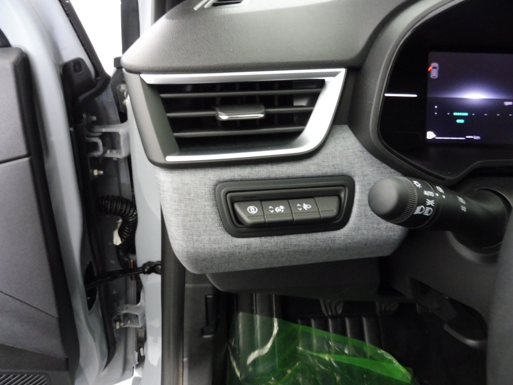 69859_p51 - RENAULT - CLIO - 2025 - photo 7