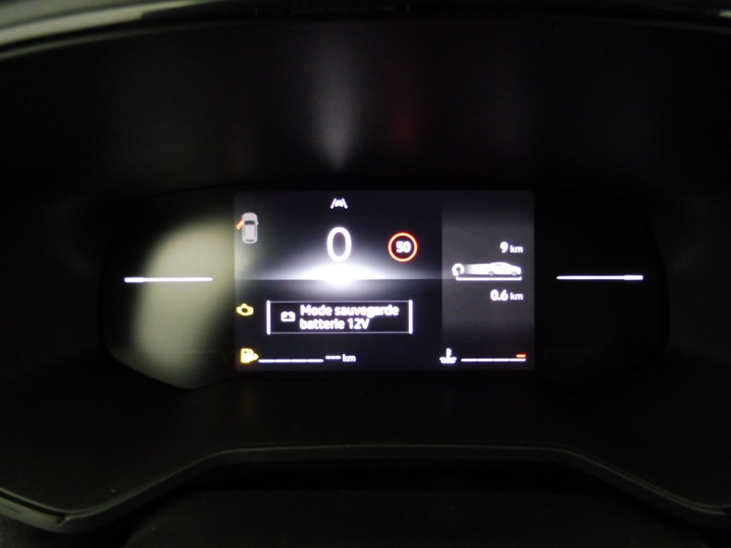 69859_p51 - RENAULT - CLIO - 2025 - photo 8