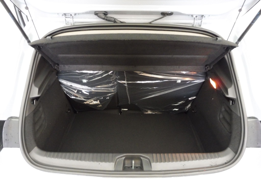 69859_p51 - RENAULT - CLIO - 2025 - photo 9