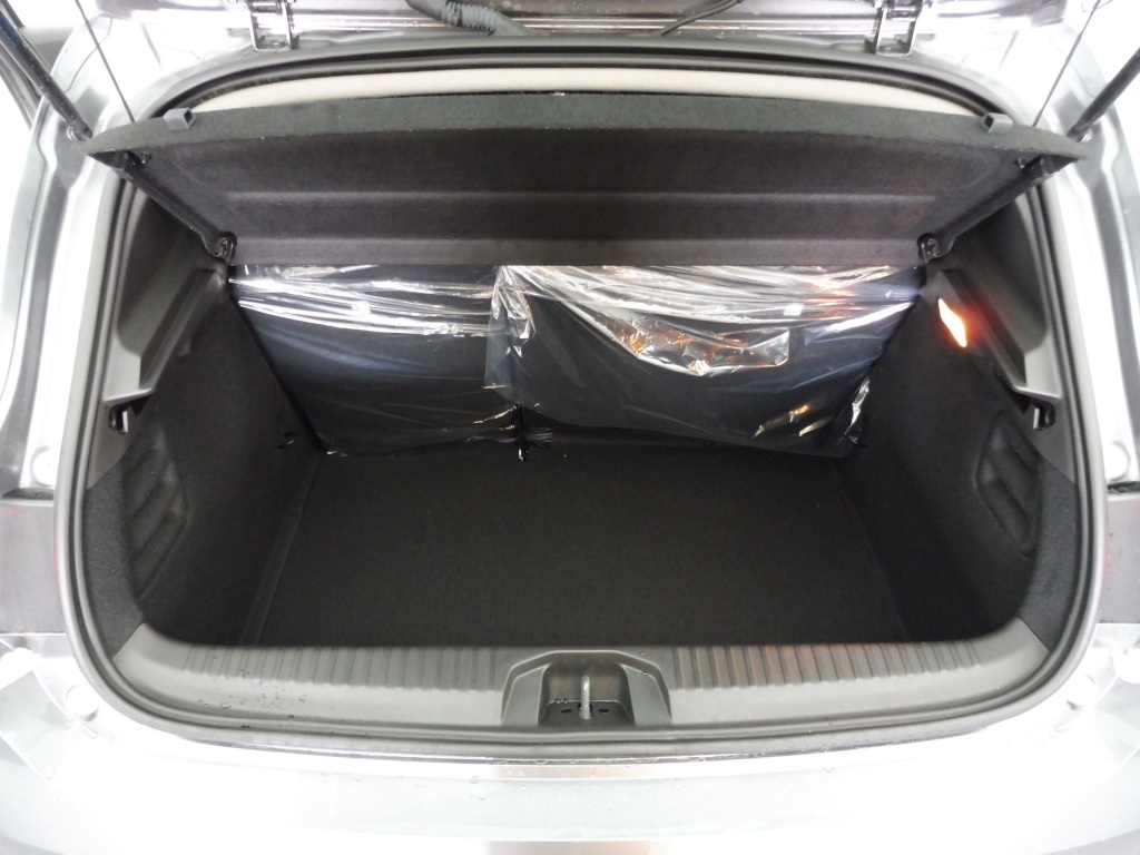 71192_p51 - RENAULT - CLIO - 2025 - photo 10