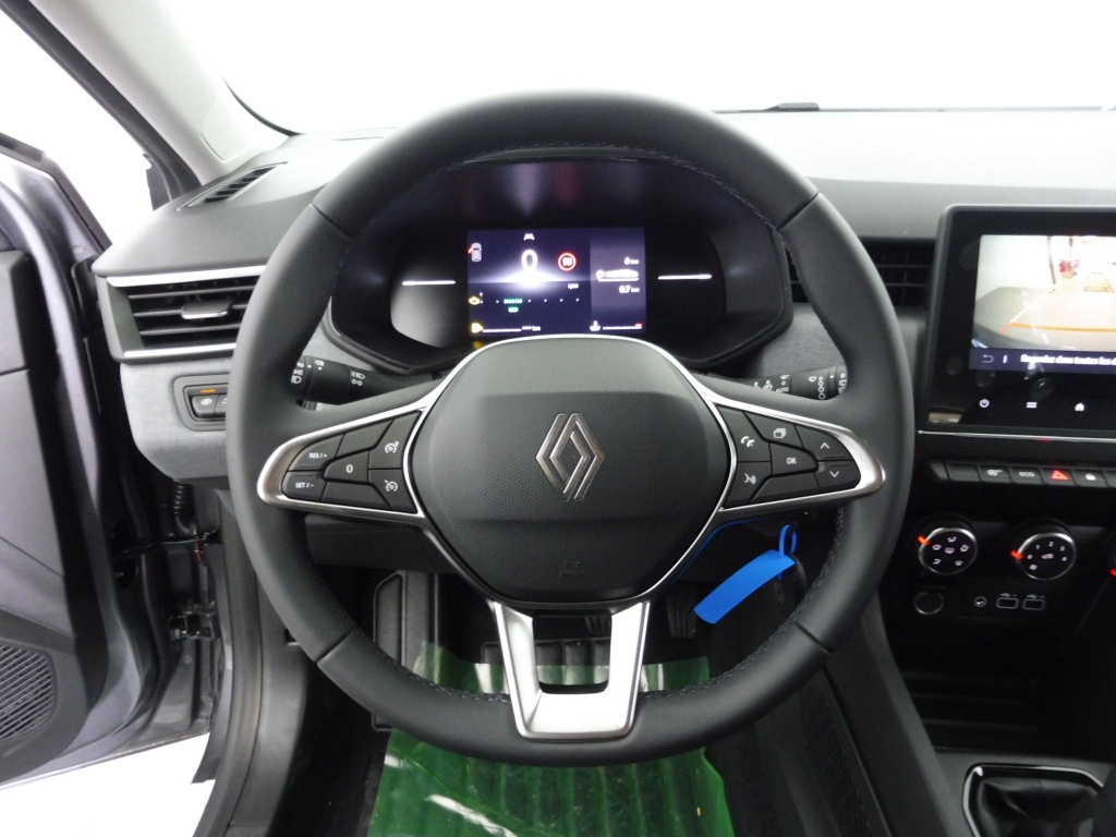 71192_p51 - RENAULT - CLIO - 2025 - photo 15