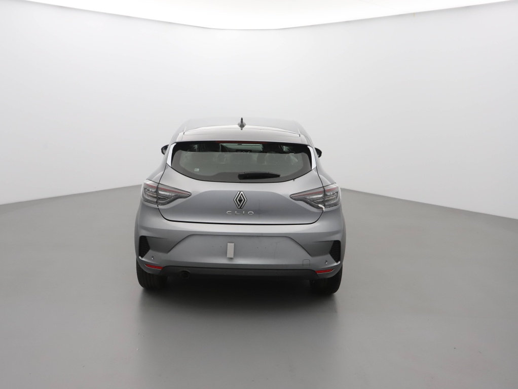 71192_p51 - RENAULT - CLIO - 2025 - photo 4
