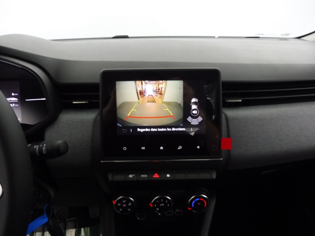 71192_p51 - RENAULT - CLIO - 2025 - photo 6