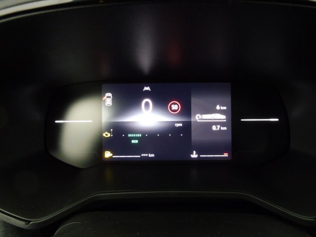 71192_p51 - RENAULT - CLIO - 2025 - photo 9