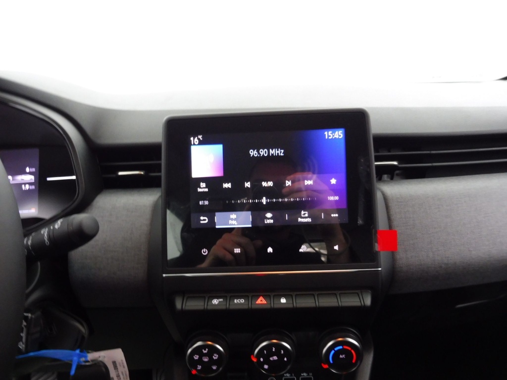 71197_p51 - RENAULT - CLIO - 2025 - photo 11