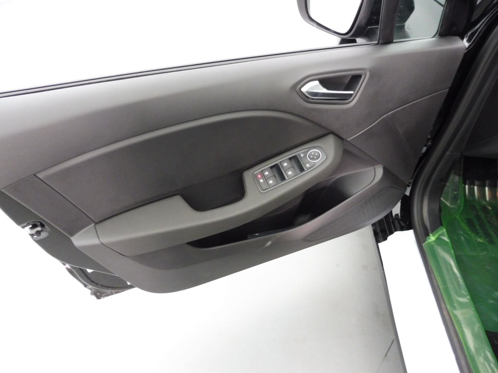 71197_p51 - RENAULT - CLIO - 2025 - photo 16