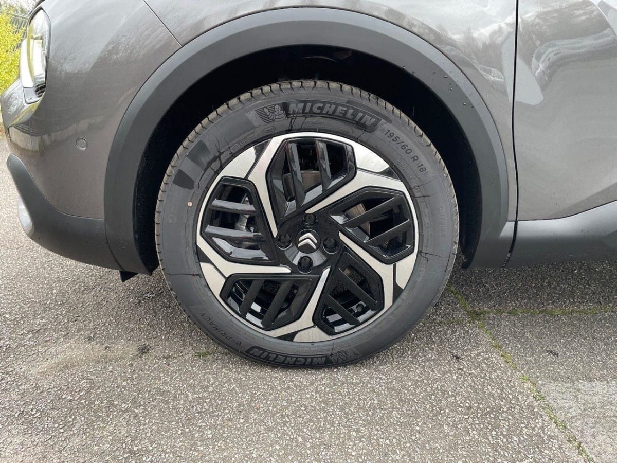 349908_p2 - CITROEN - C4 - 2024 - photo 9