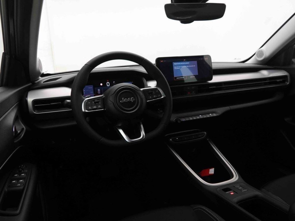 357174_p2 - JEEP - AVENGER - 2025 - photo 8