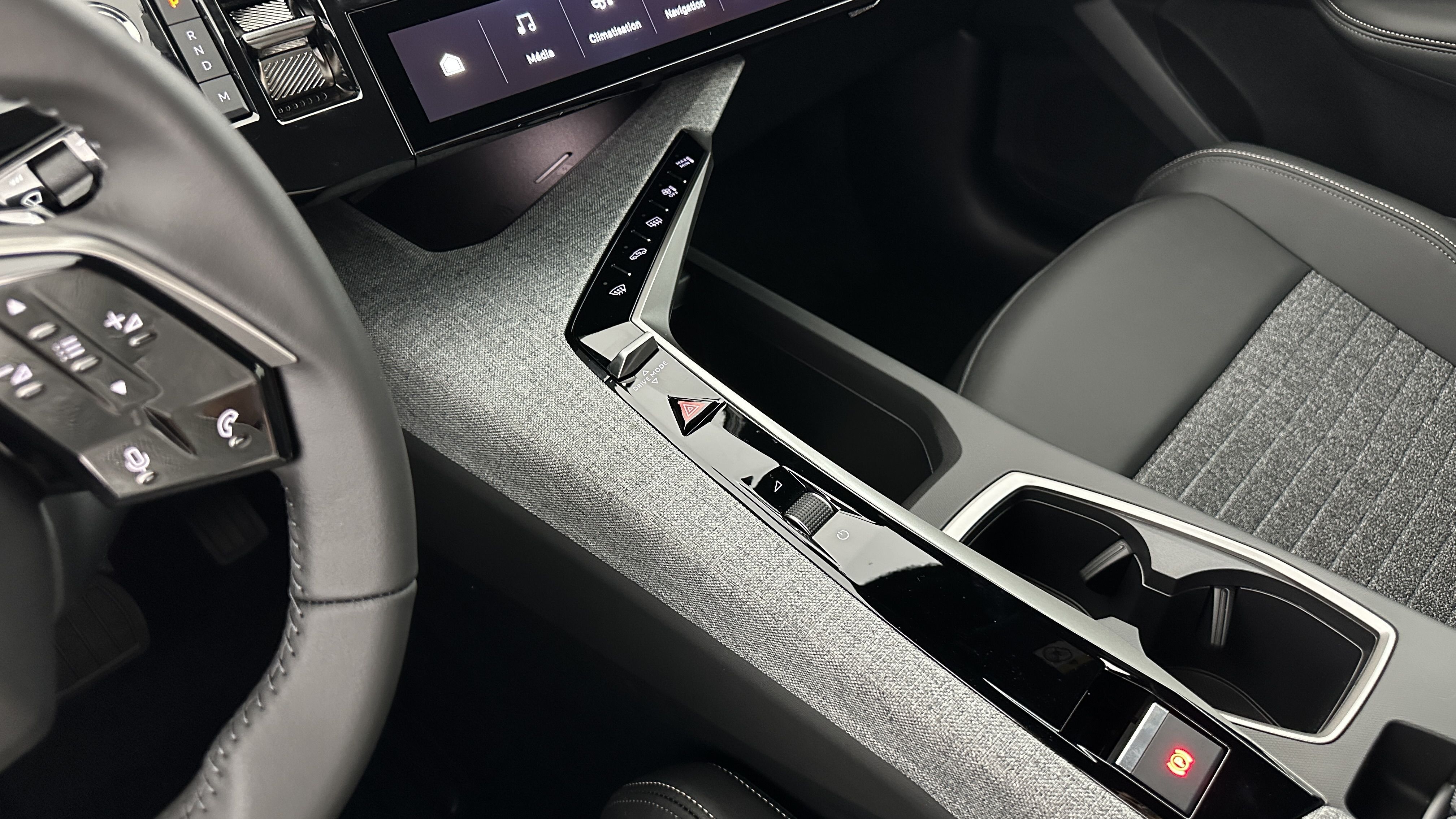 GLI00008312_p53 - PEUGEOT - 5008 - 2025 - photo 18