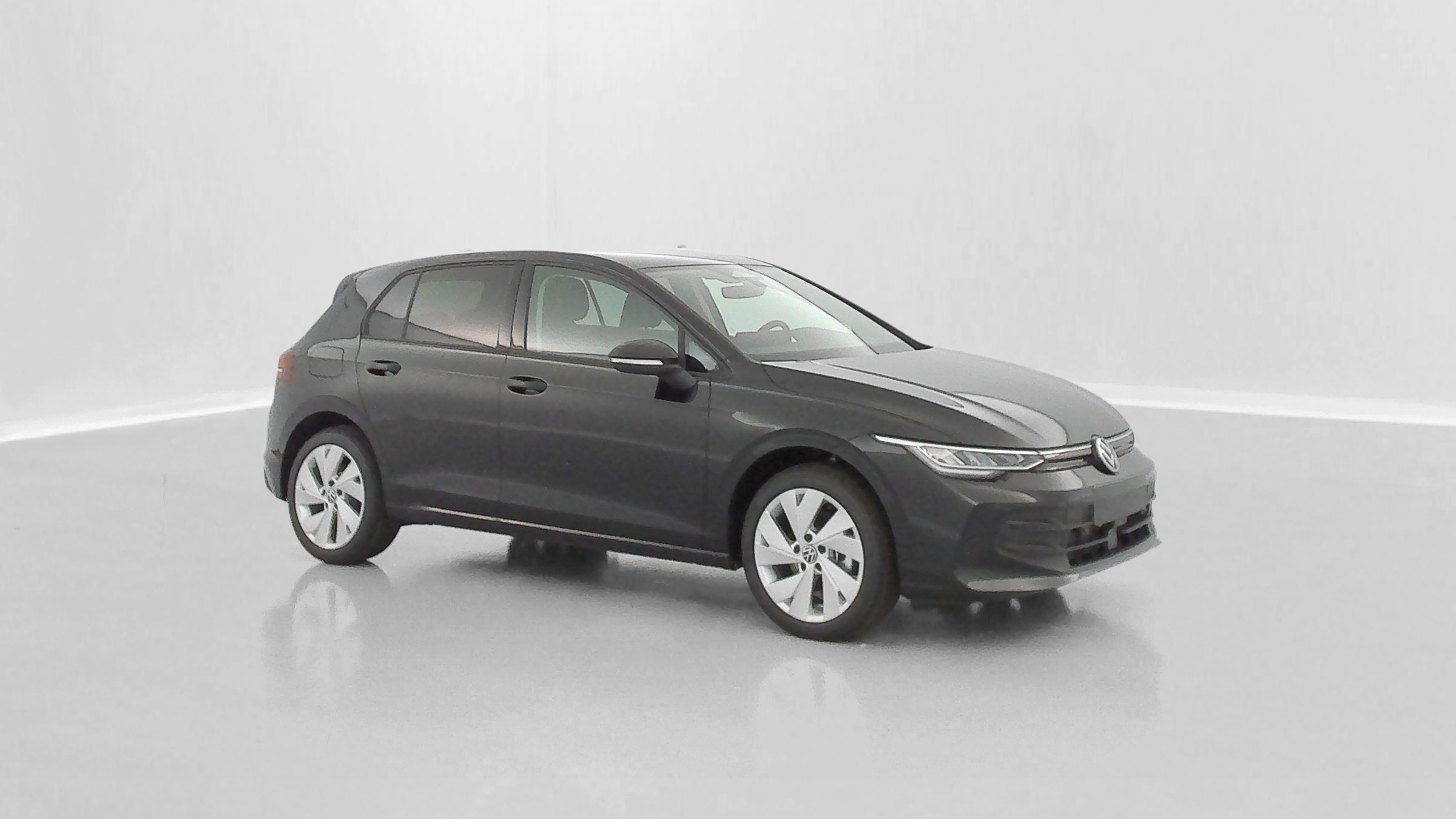 GLI00001762_p53 - VOLKSWAGEN - GOLF - 2025 - photo 30