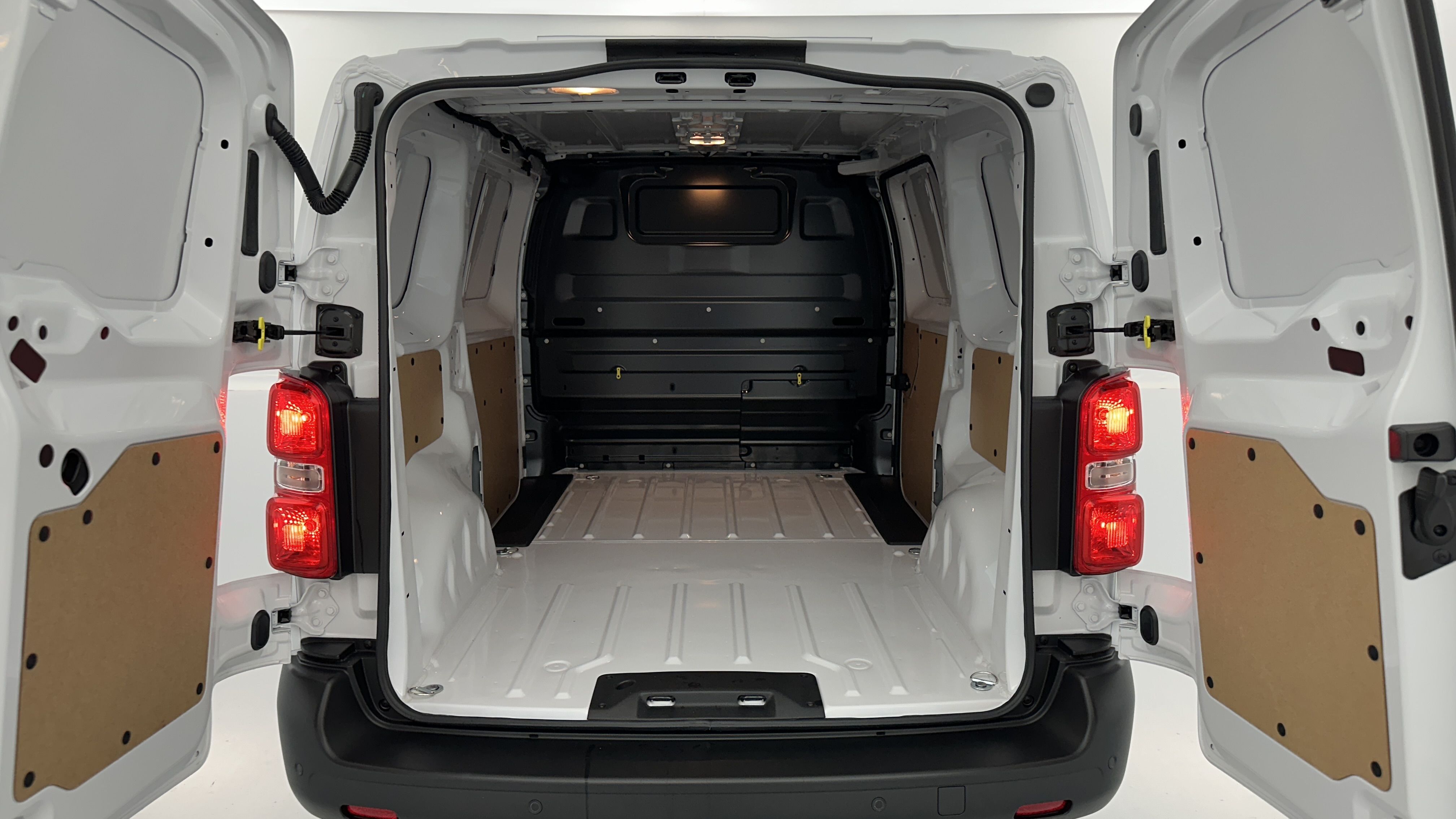 GLI00008460_p53 - PEUGEOT - EXPERT - 2025 - photo 9