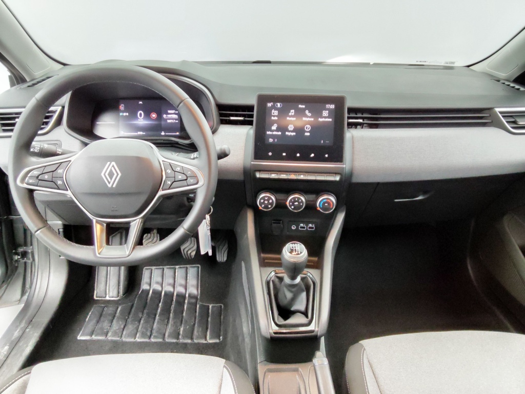 71383_p51 - RENAULT - CLIO - 2025 - photo 15