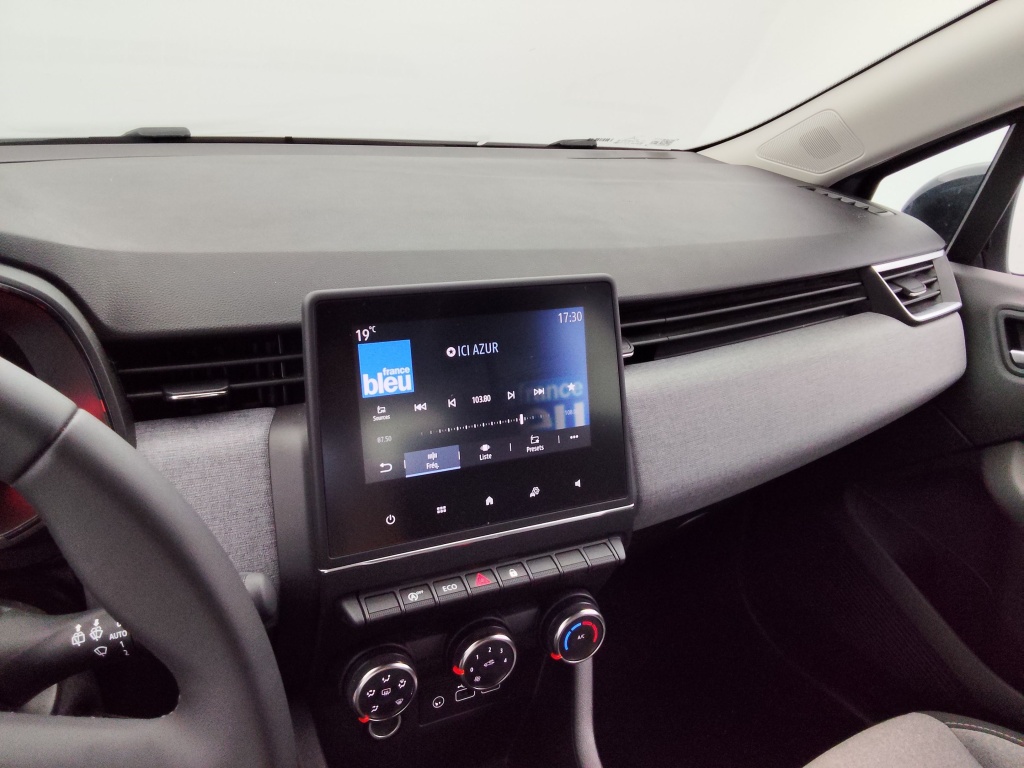 71385_p51 - RENAULT - CLIO - 2025 - photo 12