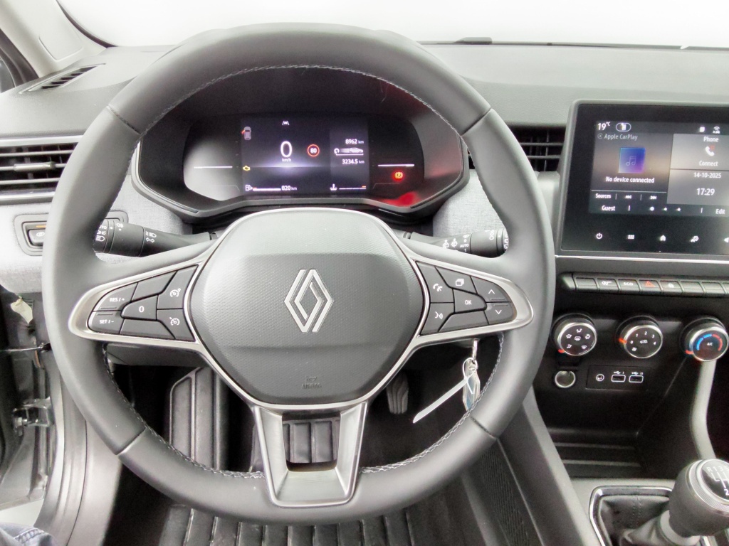 71385_p51 - RENAULT - CLIO - 2025 - photo 16