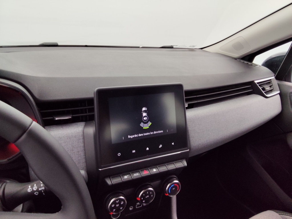 71385_p51 - RENAULT - CLIO - 2025 - photo 6