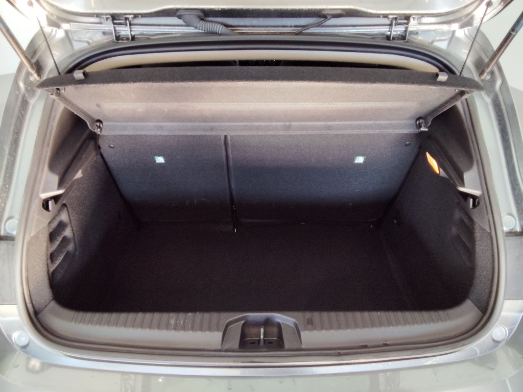 71387_p51 - RENAULT - CLIO - 2025 - photo 10