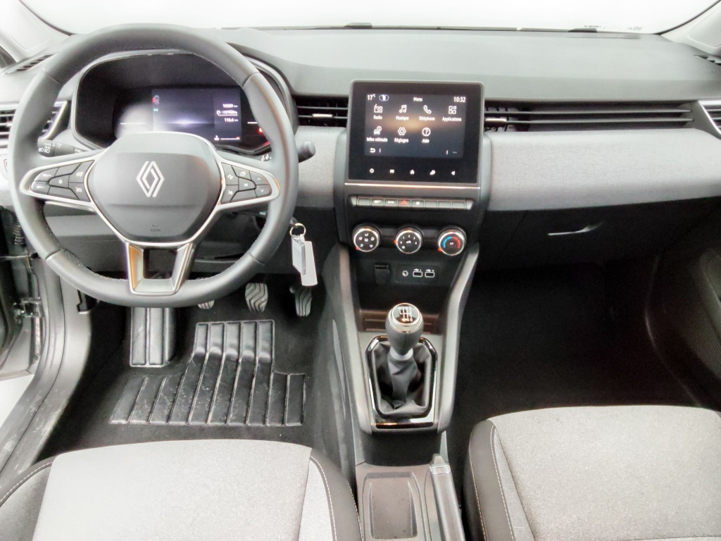 71387_p51 - RENAULT - CLIO - 2025 - photo 15