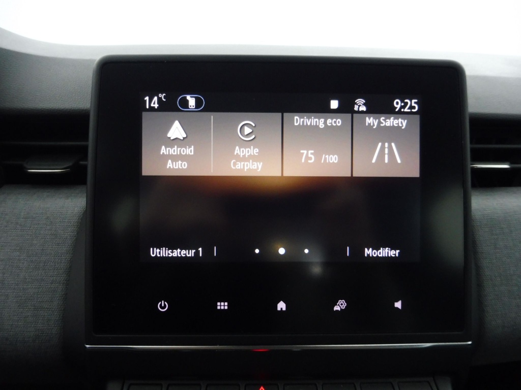 72474_p51 - RENAULT - CLIO - 2025 - photo 10