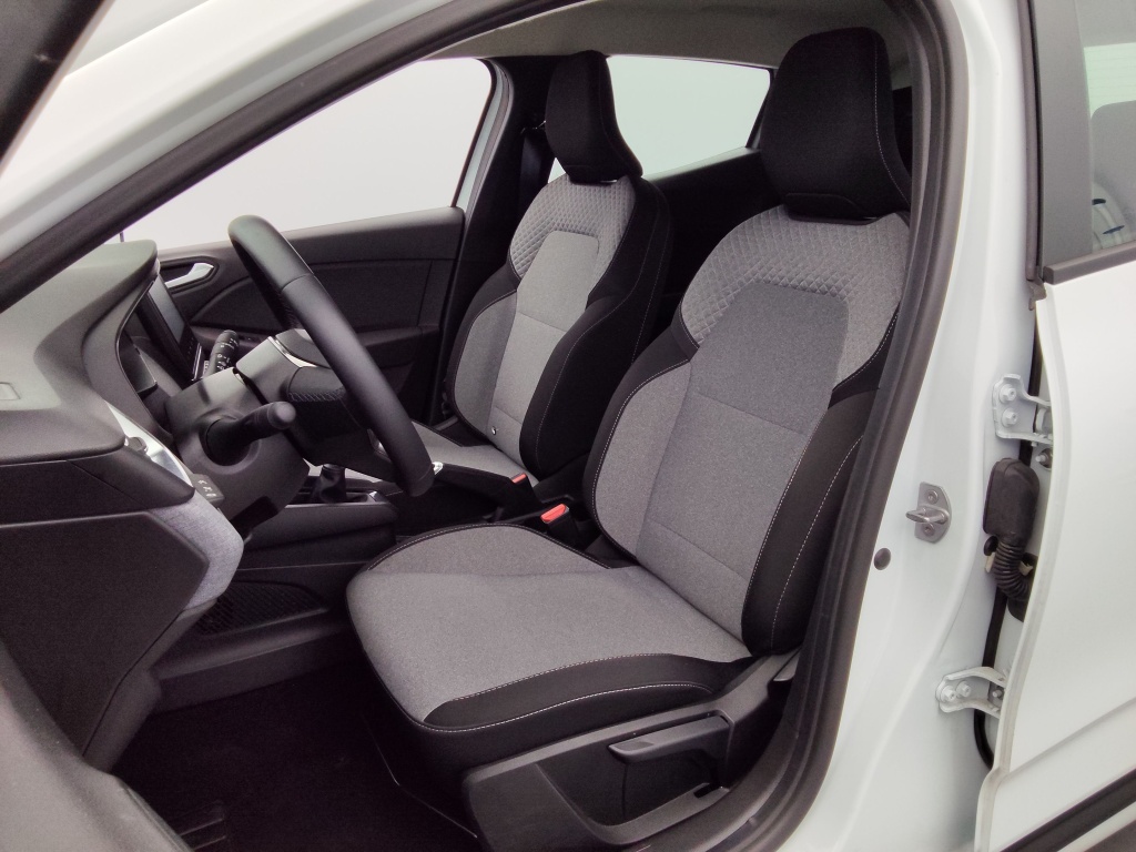 72531_p51 - RENAULT - CLIO - 2025 - photo 14