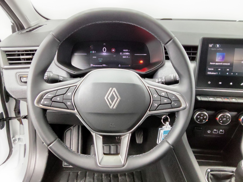 72531_p51 - RENAULT - CLIO - 2025 - photo 16