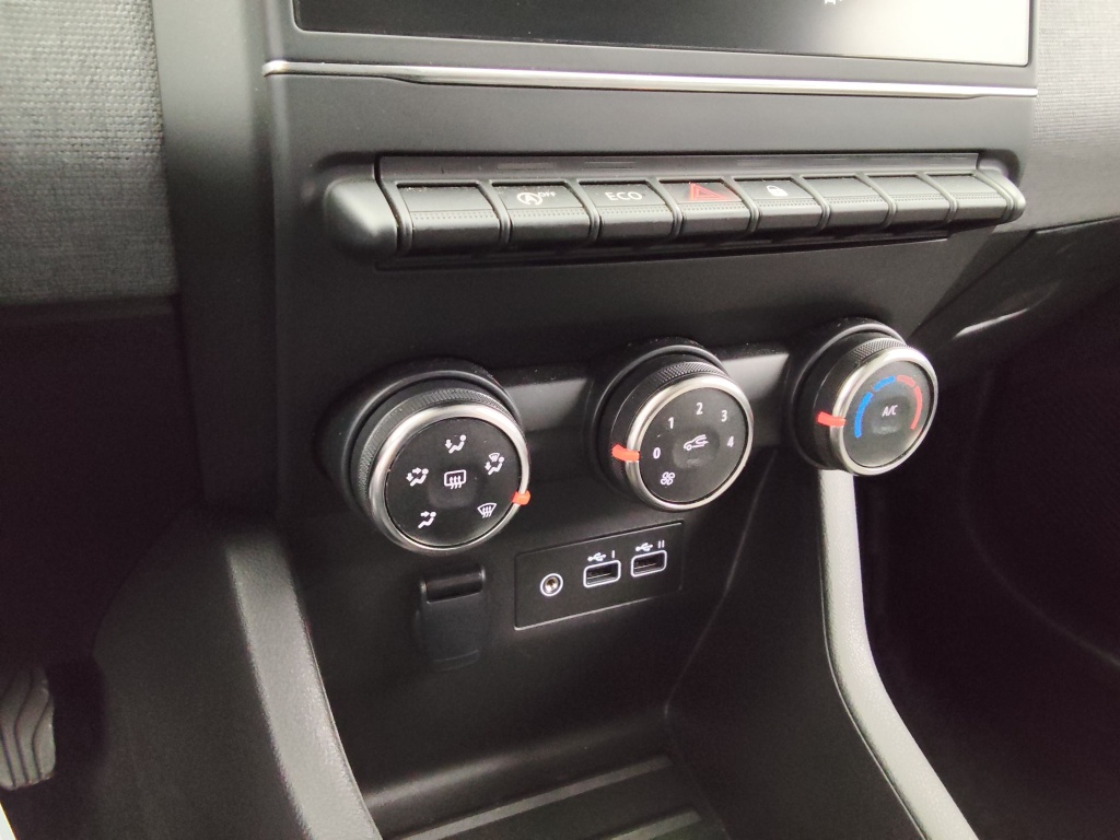 72531_p51 - RENAULT - CLIO - 2025 - photo 7