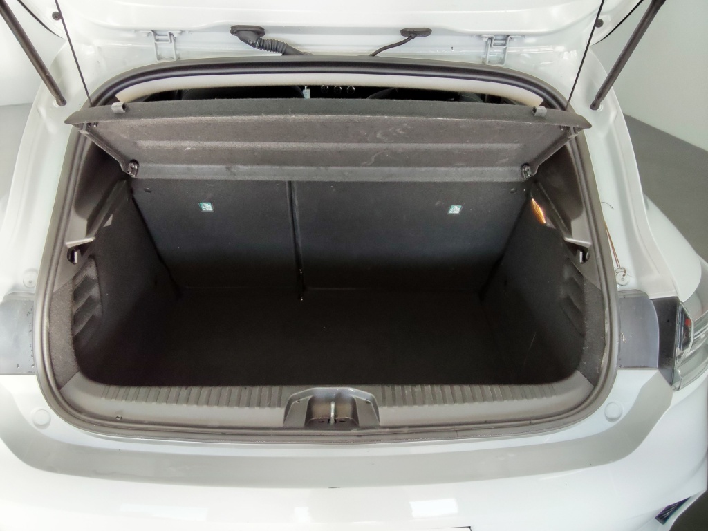 72542_p51 - RENAULT - CLIO - 2025 - photo 10