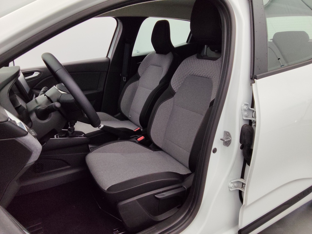 72542_p51 - RENAULT - CLIO - 2025 - photo 14