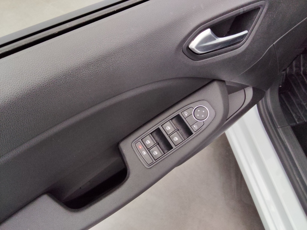 72542_p51 - RENAULT - CLIO - 2025 - photo 17