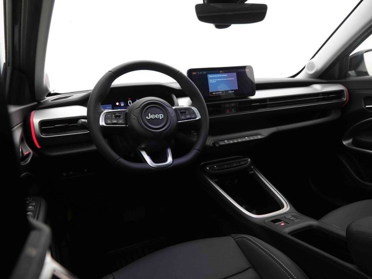 359189_p2 - JEEP - AVENGER - 2025 - photo 9