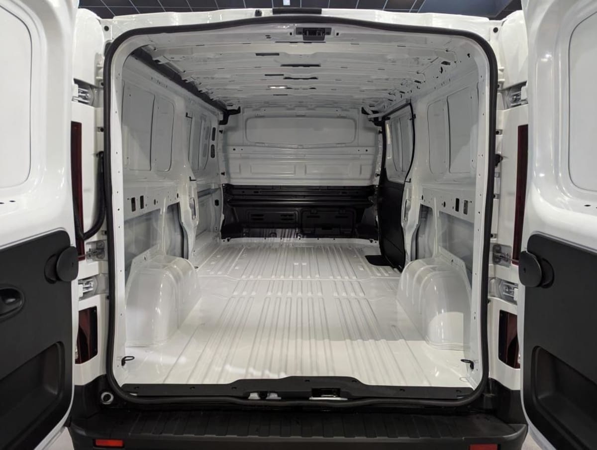 330012_p2 - RENAULT - TRAFIC - 2025 - photo 7