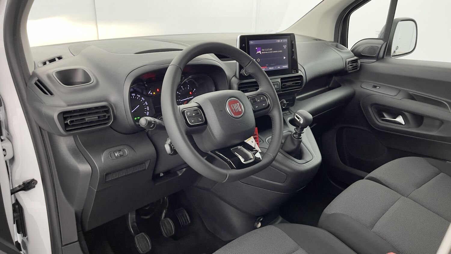 GLI00278955_p53 - FIAT - DOBLO - 2024 - photo 6