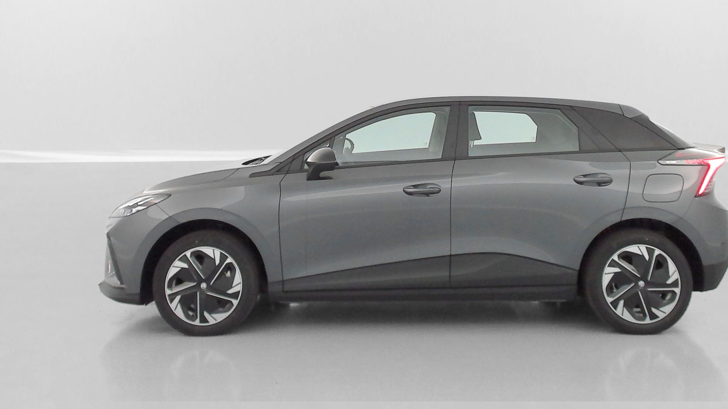 GLI00007013_p53 - MG - MG4 - 2025 - photo 4