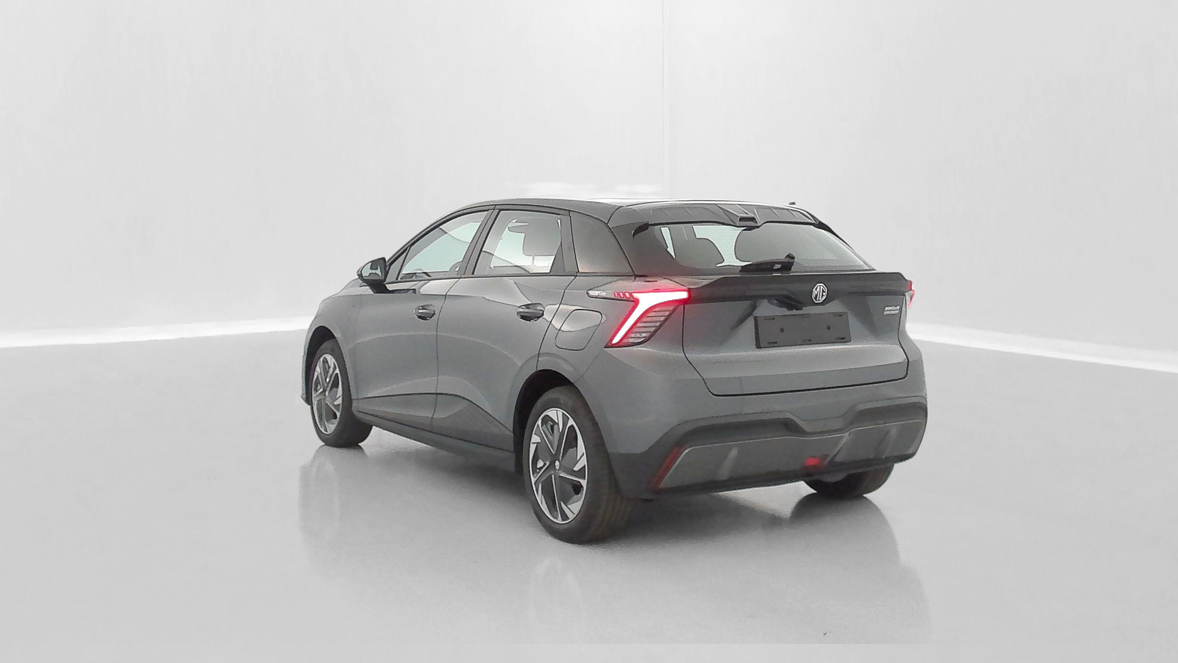 GLI00007013_p53 - MG - MG4 - 2025 - photo 5