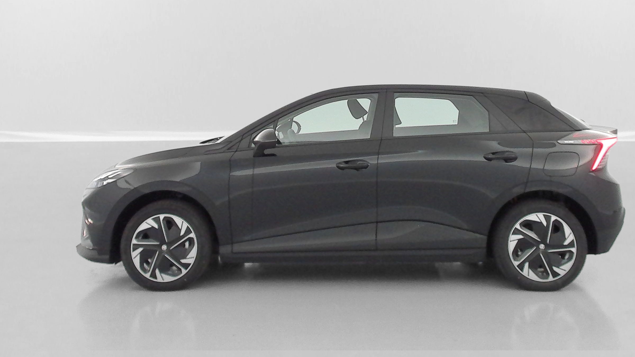 GLI00007015_p53 - MG - MG4 - 2025 - photo 4