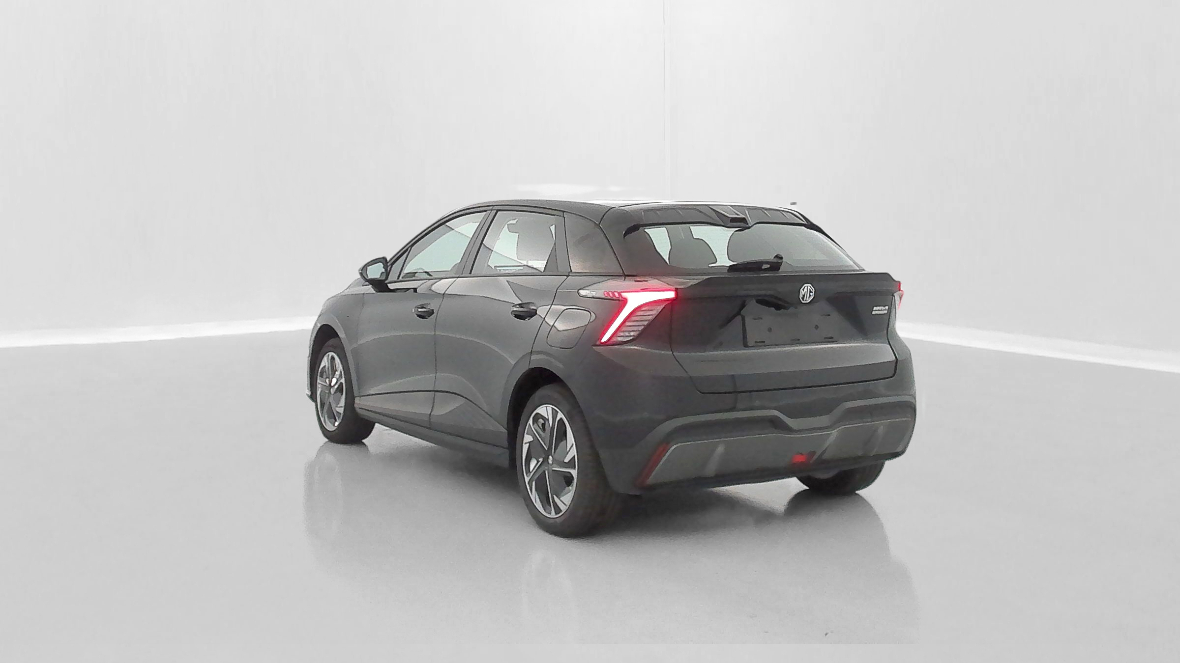 GLI00007015_p53 - MG - MG4 - 2025 - photo 5