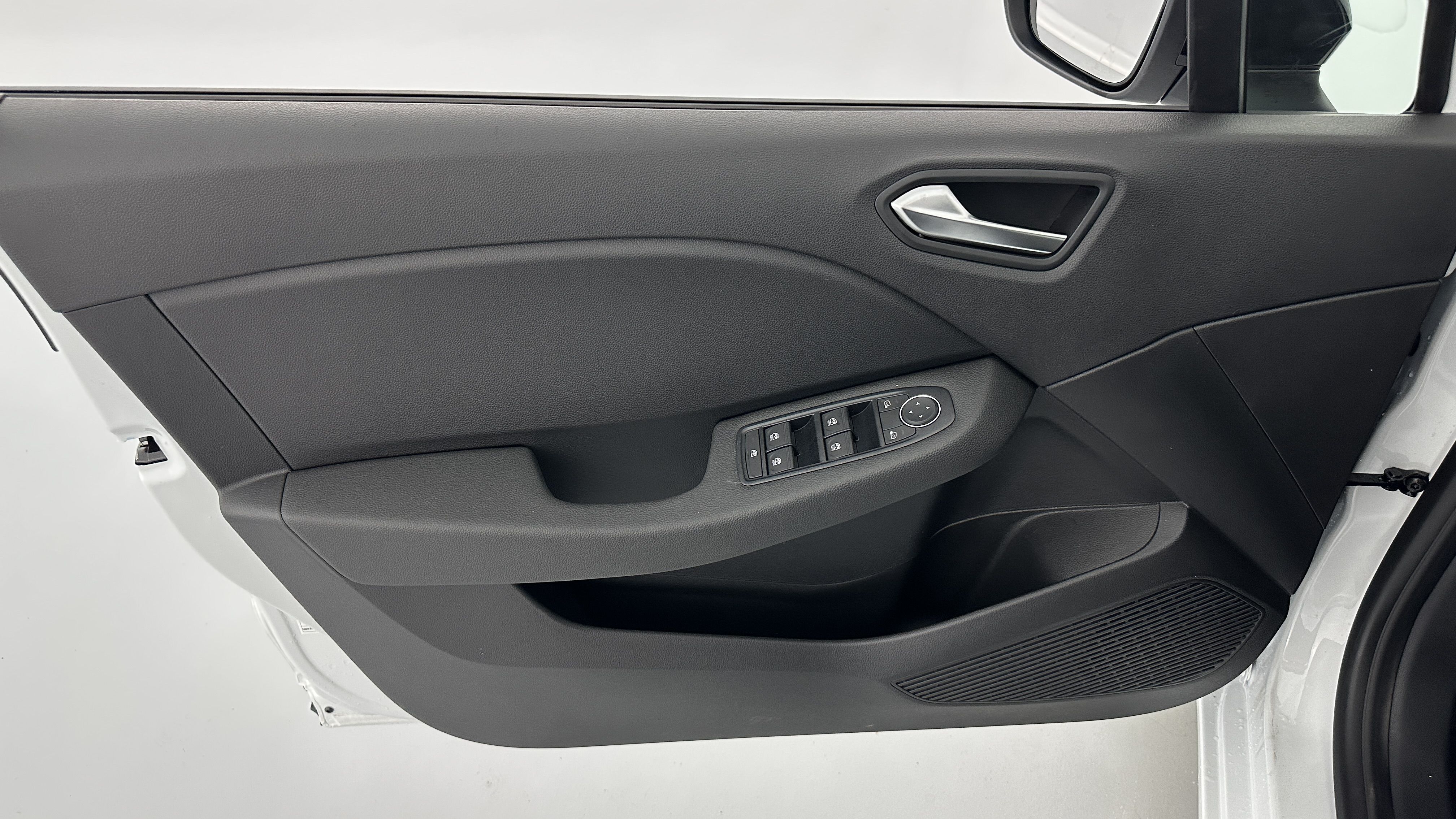 GLI00002840_p53 - RENAULT - CLIO - 2025 - photo 13