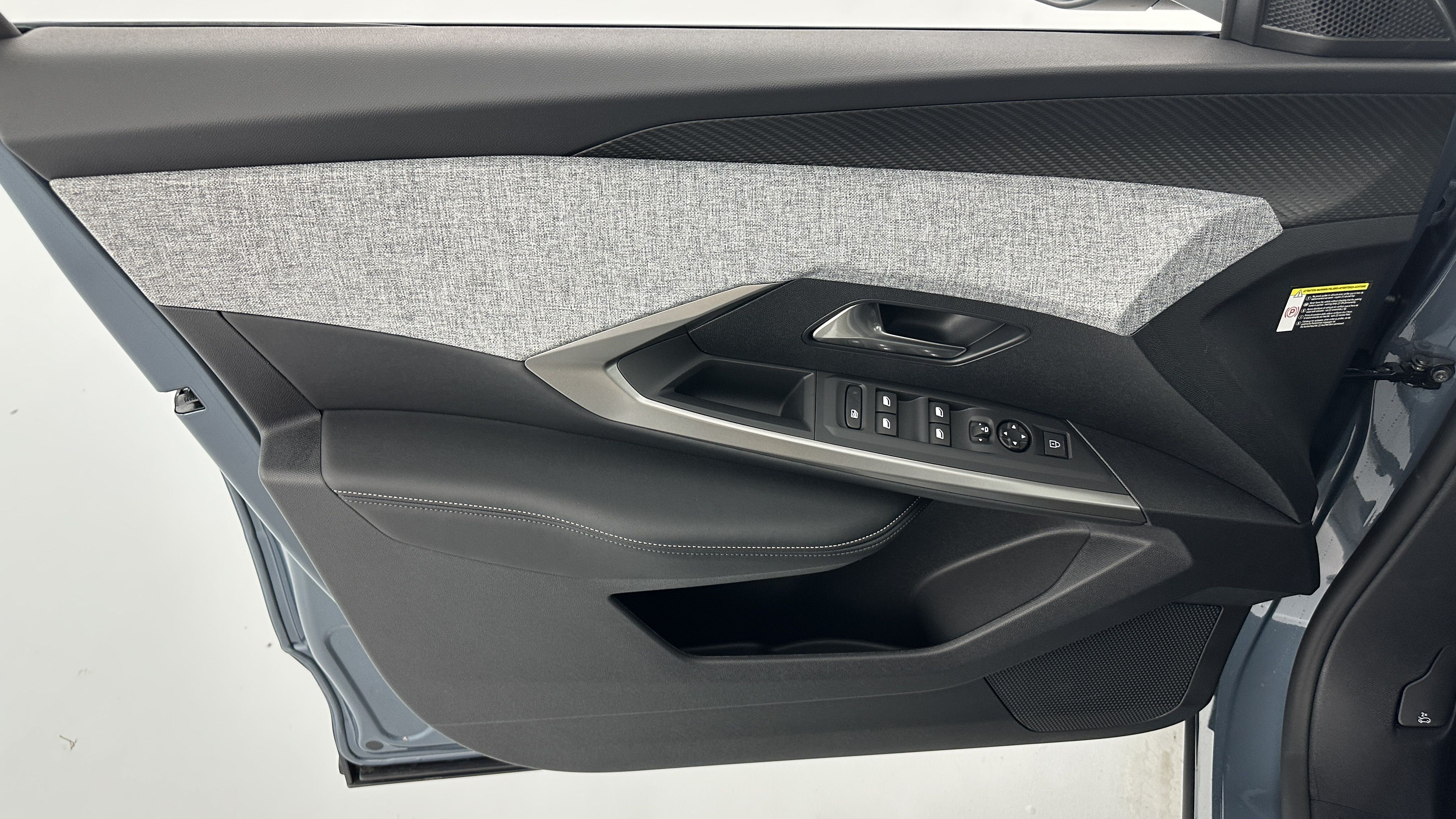 GLI00008313_p53 - PEUGEOT - 5008 - 2025 - photo 14