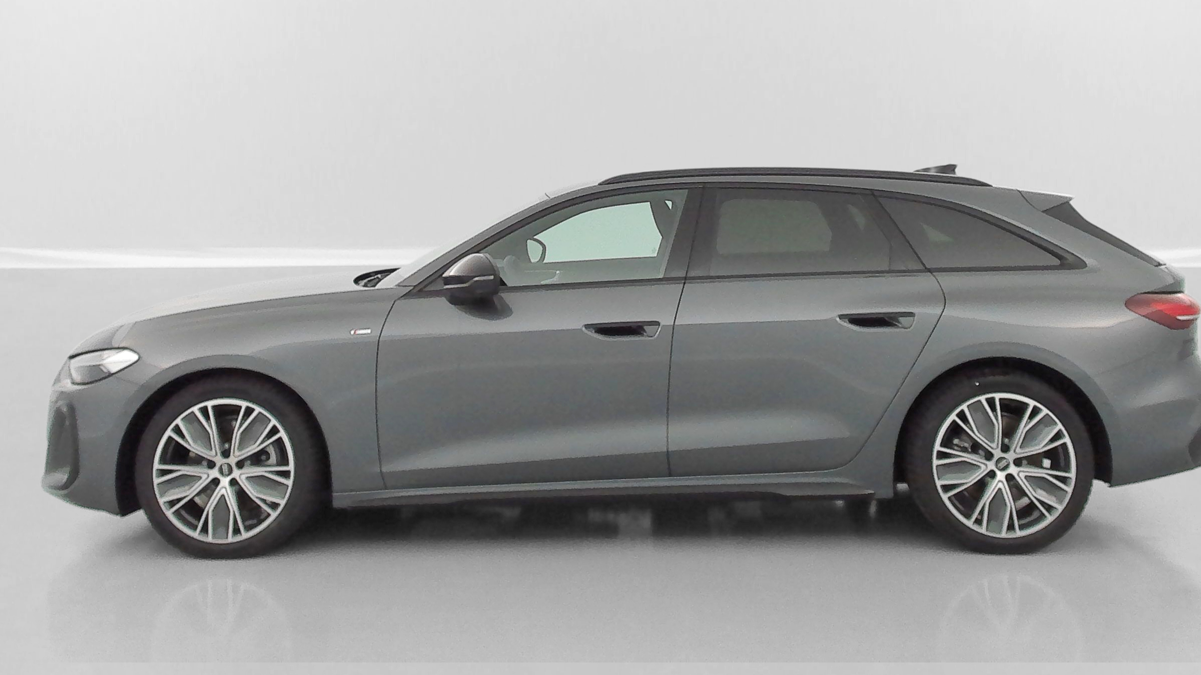 GLI00006564_p53 - AUDI - A5 - 2025 - photo 4