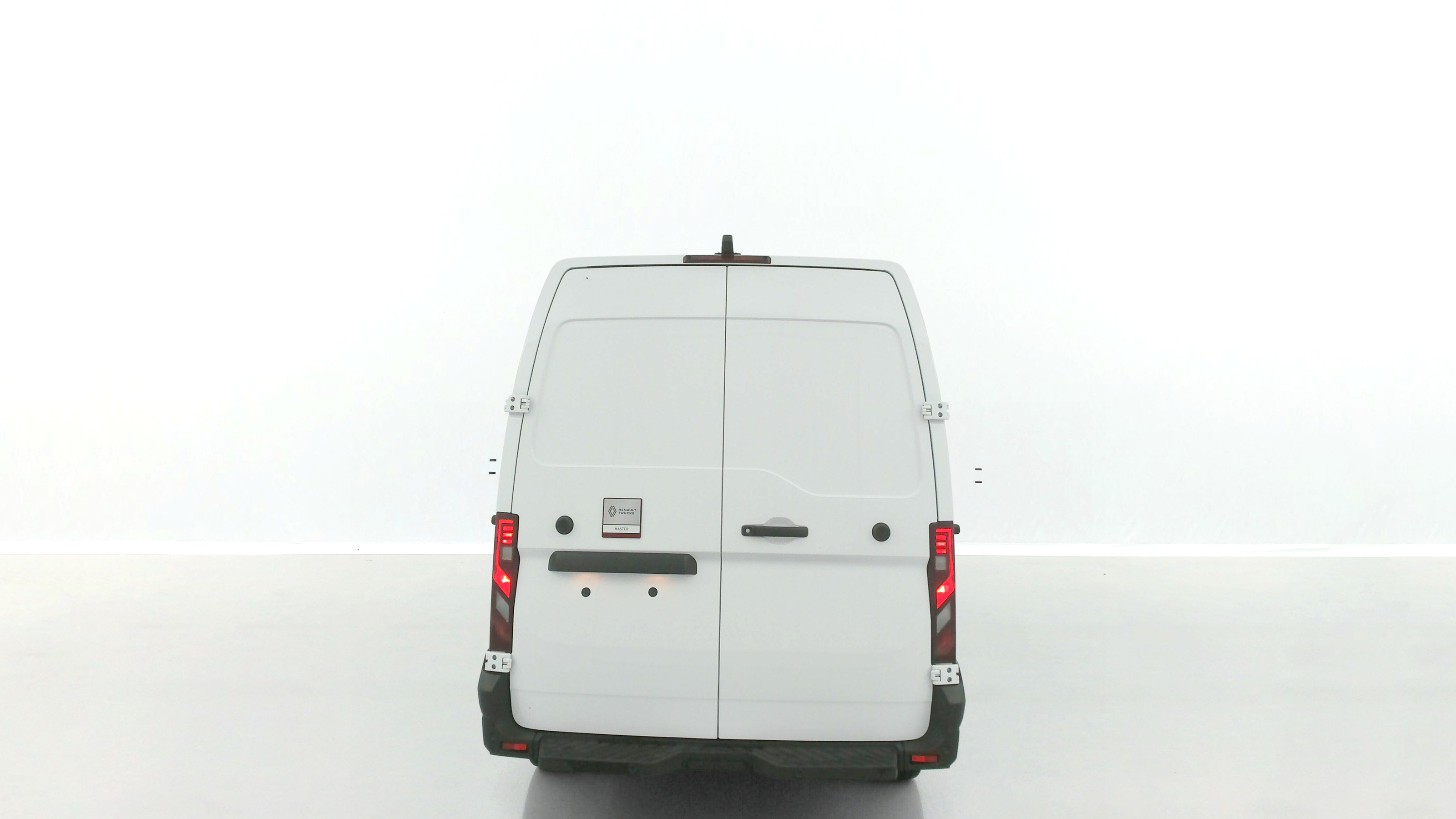 GLI00007112_p53 - RENAULT - MASTER - 2025 - photo 16