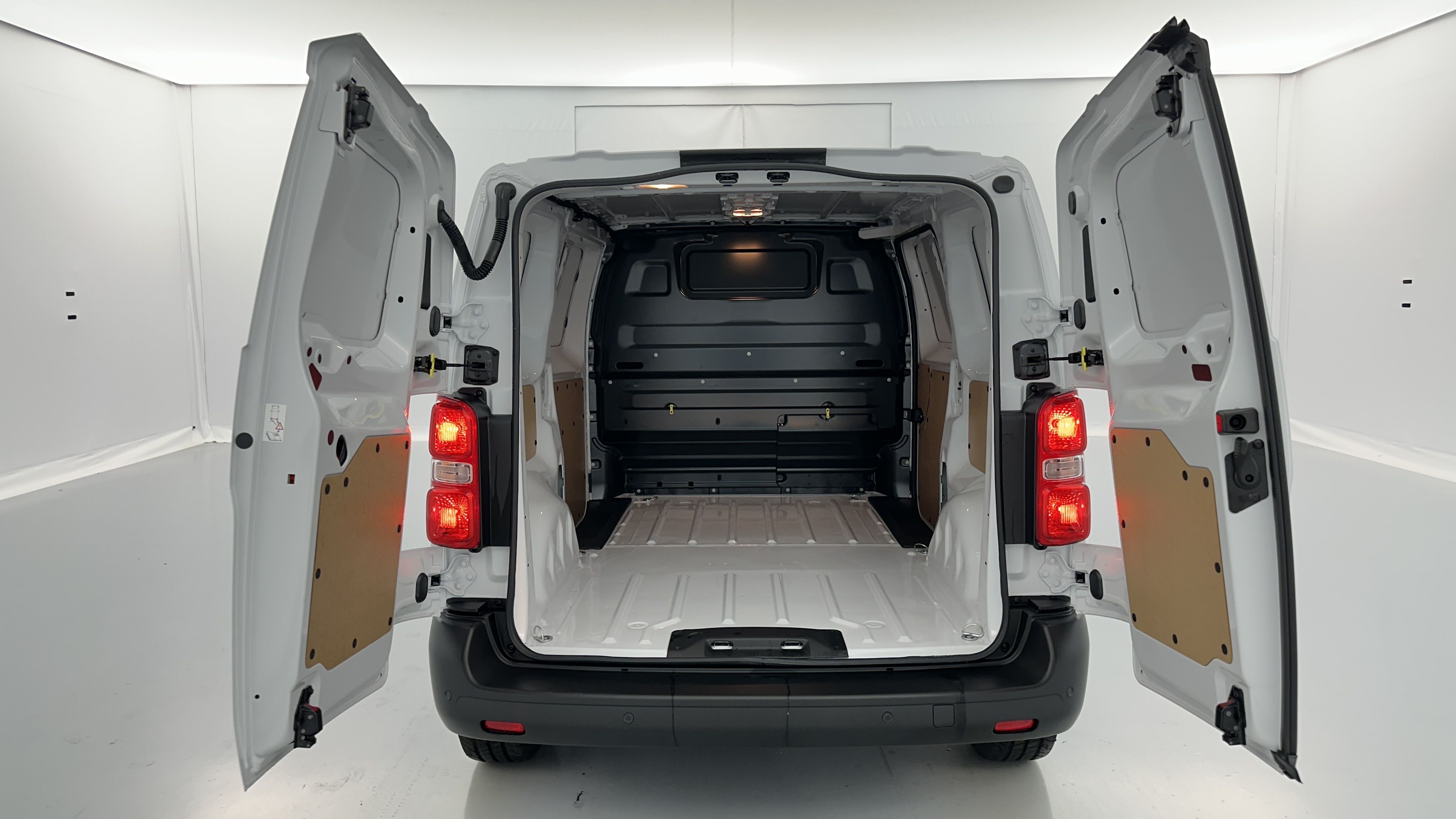 GLI00007630_p53 - PEUGEOT - EXPERT - 2025 - photo 9