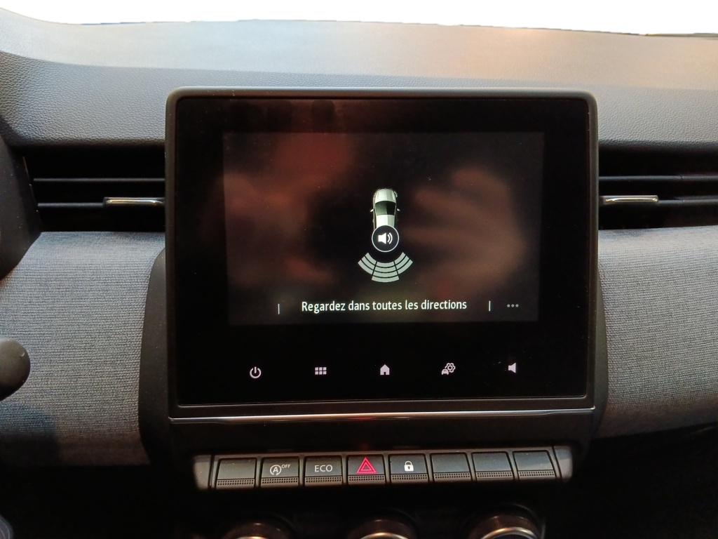 72544_p51 - RENAULT - CLIO - 2025 - photo 18