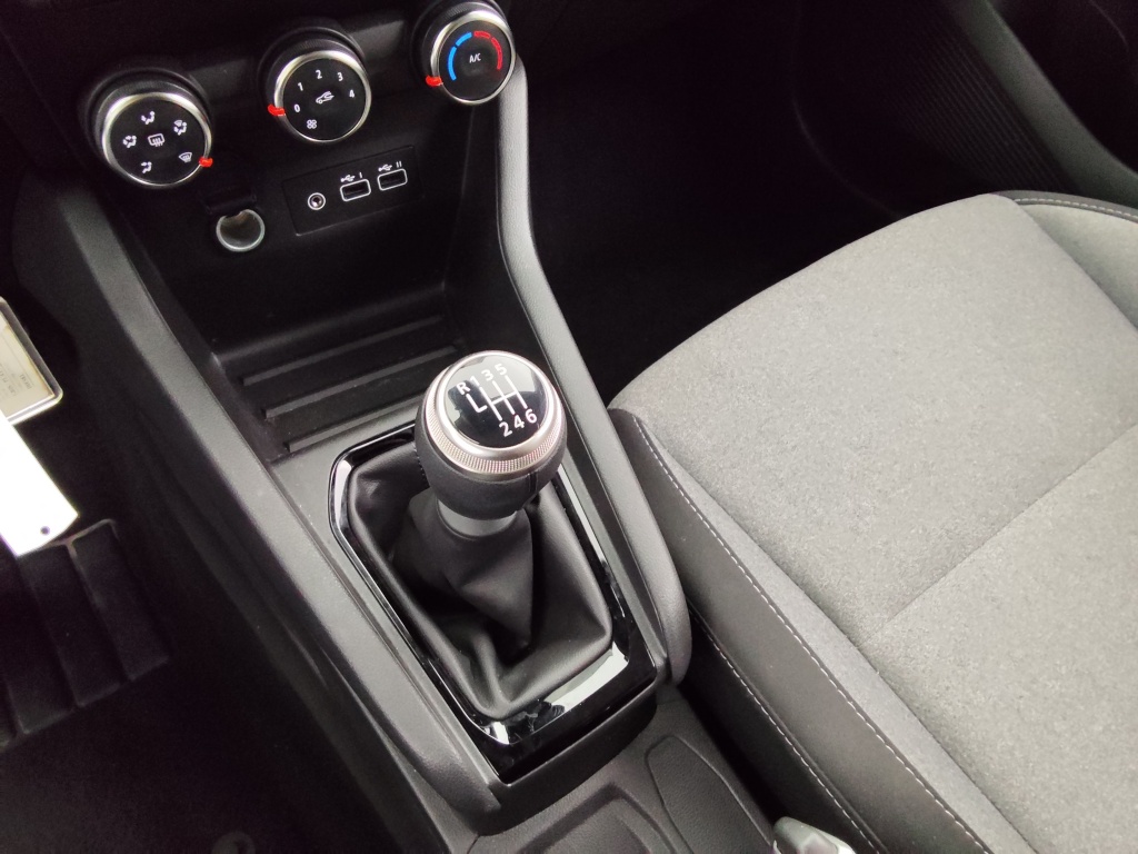 72485_p51 - RENAULT - CLIO - 2025 - photo 13