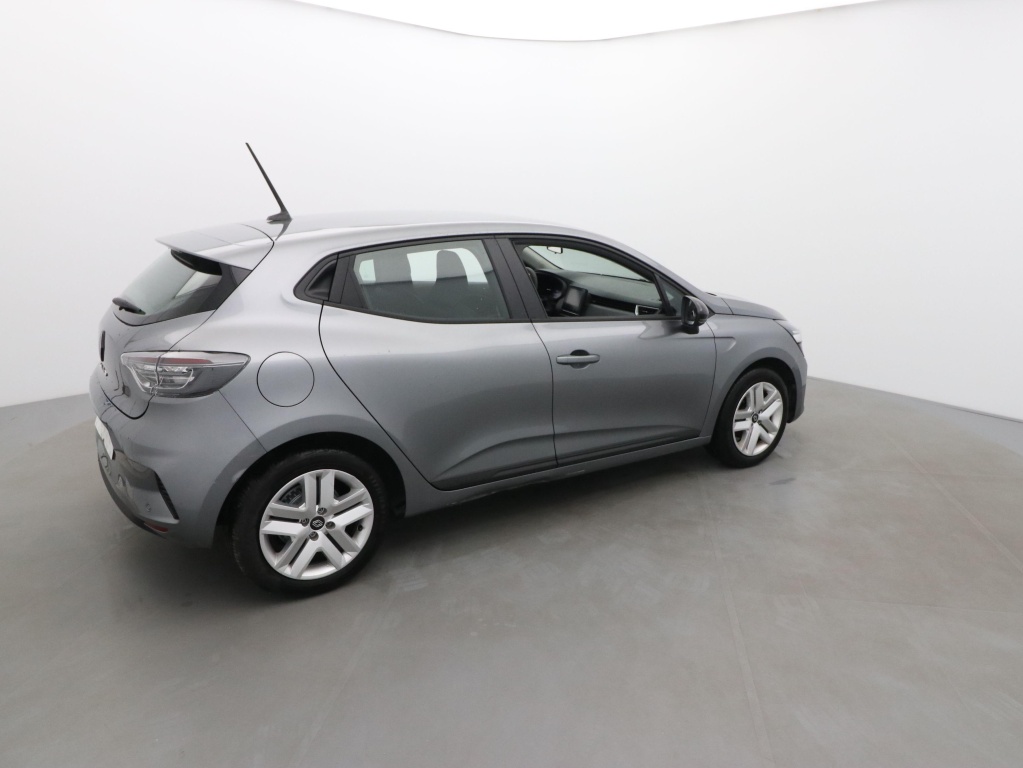 72487_p51 - RENAULT - CLIO - 2025 - photo 4