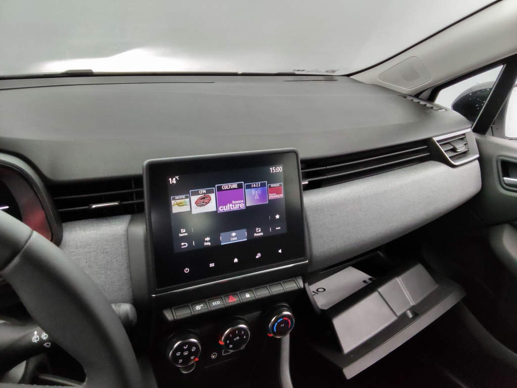 72562_p51 - RENAULT - CLIO - 2025 - photo 11