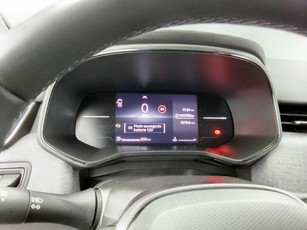 72562_p51 - RENAULT - CLIO - 2025 - photo 8